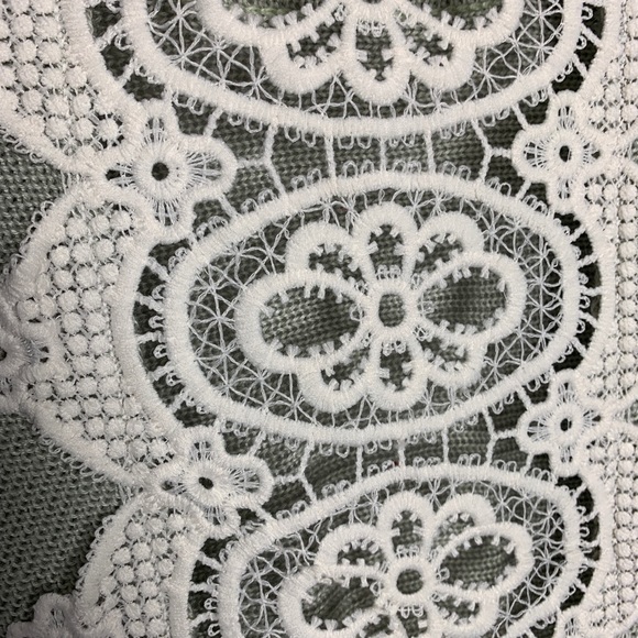 Altar’d State Oversized Green Sweater Sz S B-59 - Picture 5 of 6